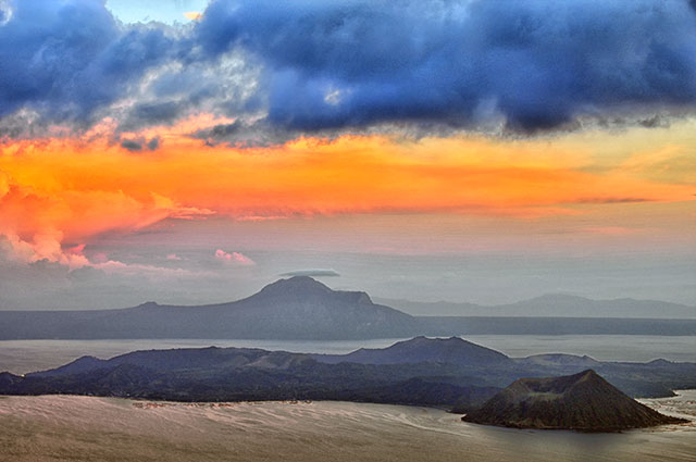 o002-Taal Volcano